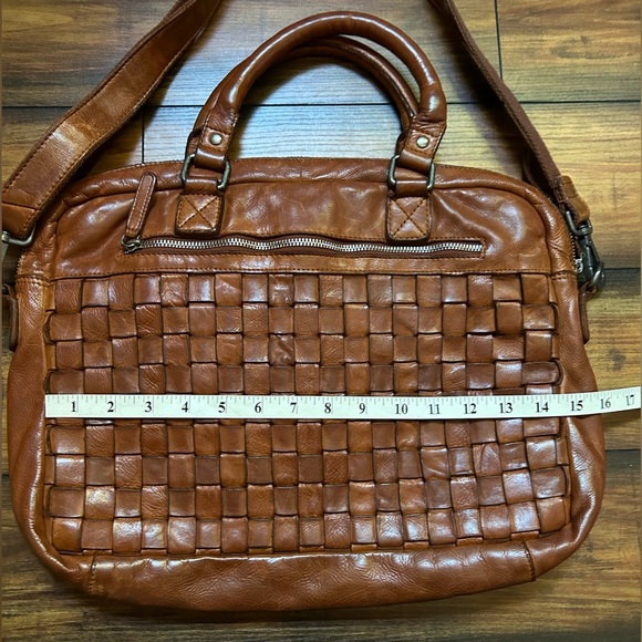 Vilenca Holland Brown Leather Woven Laptop Bag - Picture 8 of 11